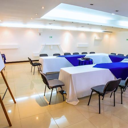 Aw Hotel Connect 33 Bogota Luaran gambar