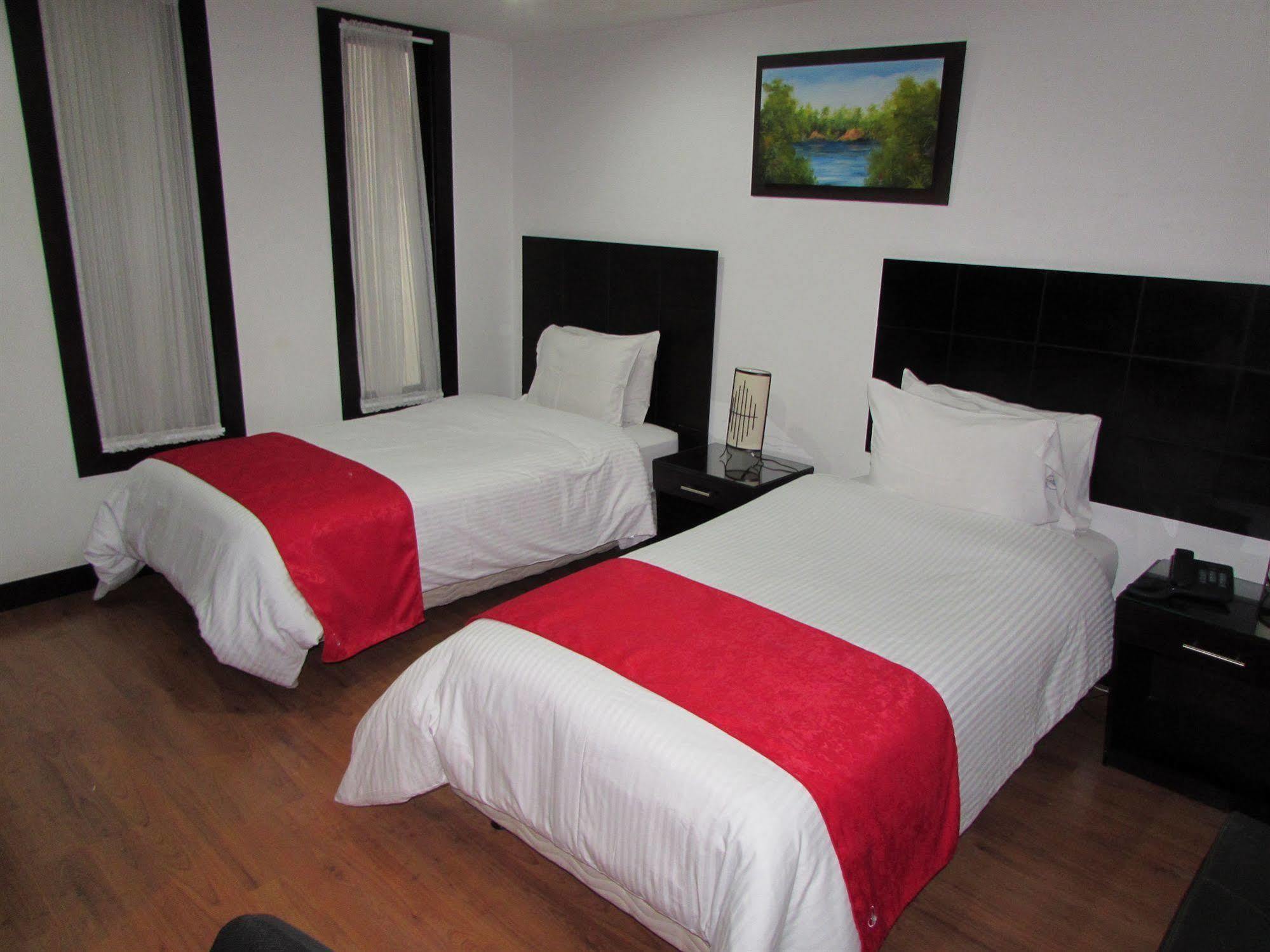Aw Hotel Connect 33 Bogota Luaran gambar