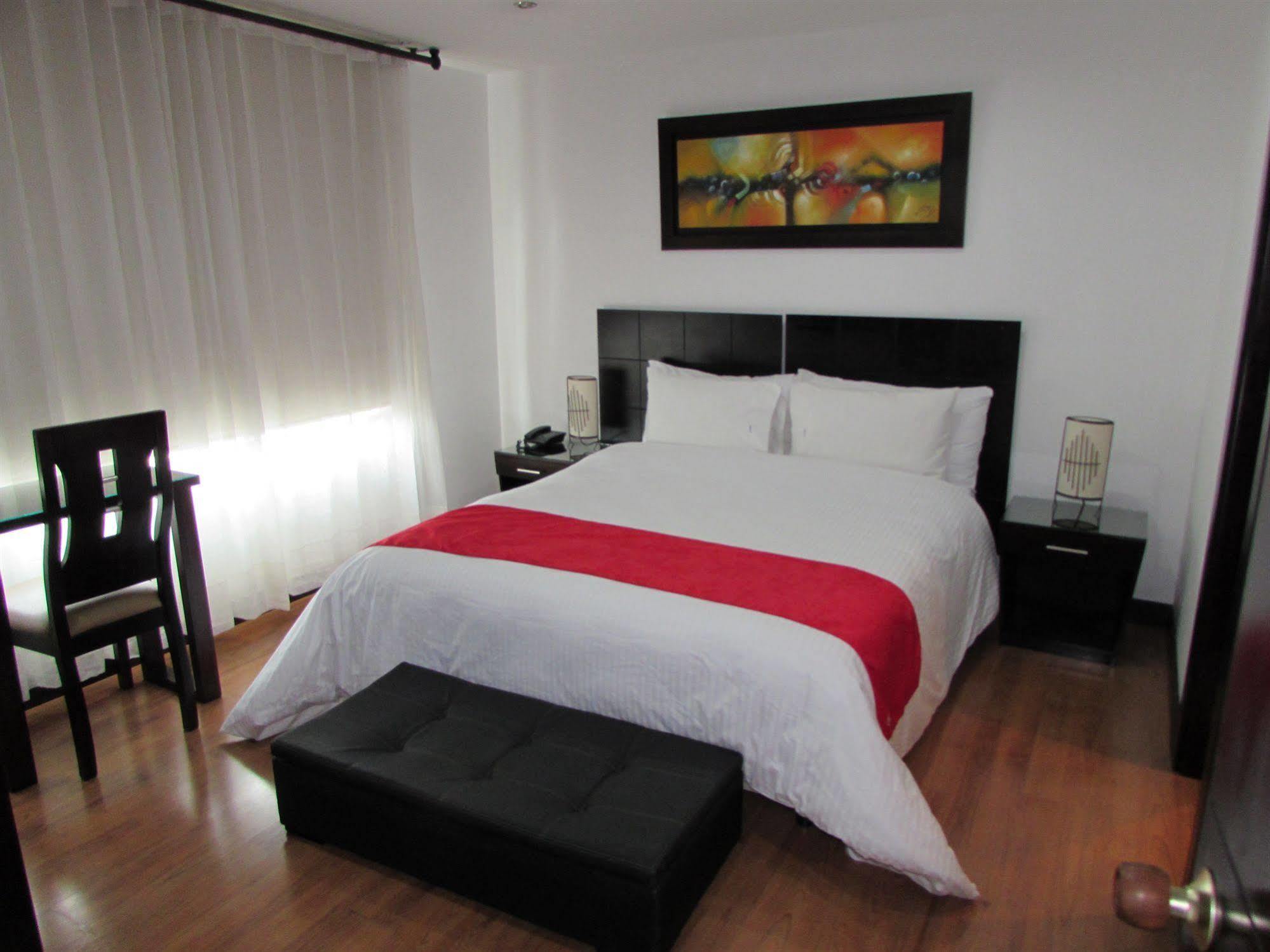 Aw Hotel Connect 33 Bogota Luaran gambar