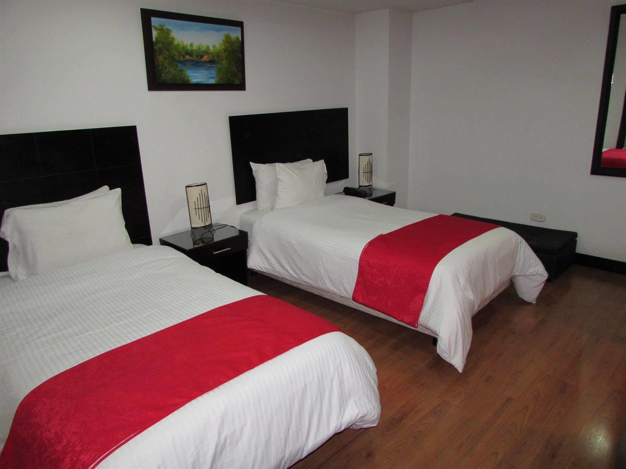 Aw Hotel Connect 33 Bogota Luaran gambar