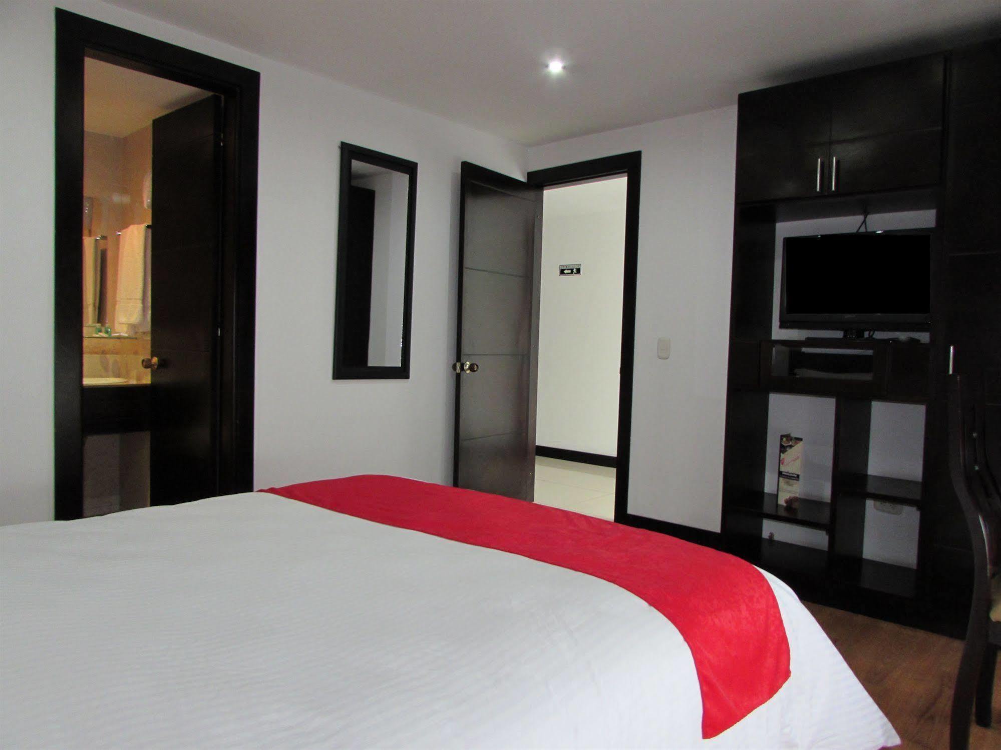Aw Hotel Connect 33 Bogota Luaran gambar