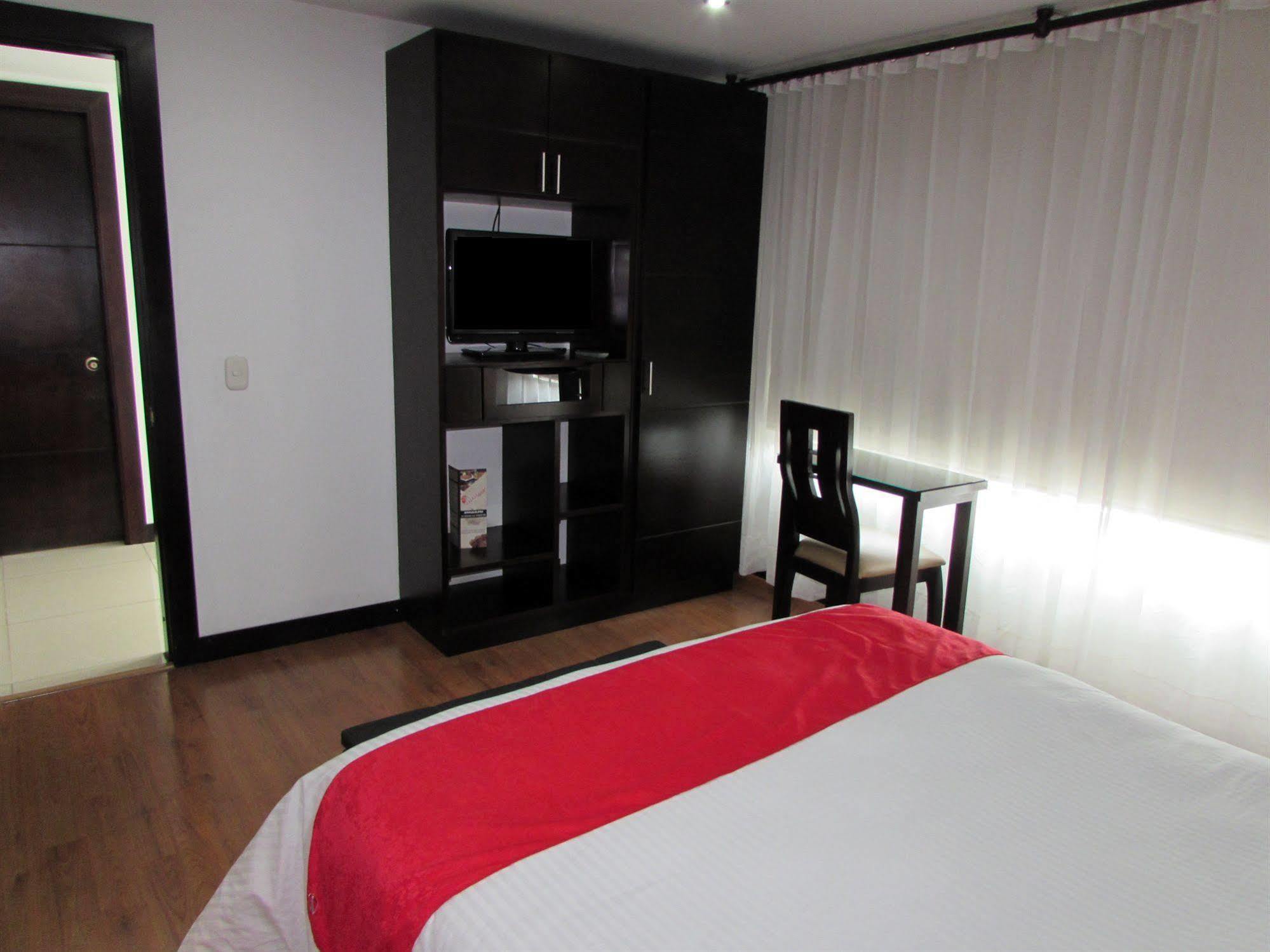 Aw Hotel Connect 33 Bogota Luaran gambar